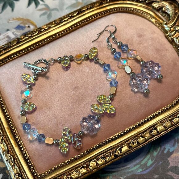 Handmade Crystal Flower Bracelet & Earrings Set With Toggle Clasp Floral Acce - Picture 2 of 9